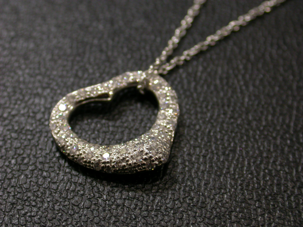 ティファニー  オープンハートネックレス　pt950 ダイヤ装飾ダイヤモンド